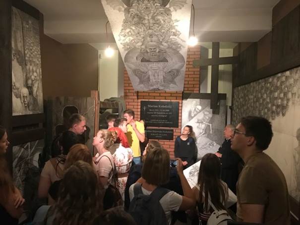 Ausstellung der Arbeiten von Marian Kolodziej im Kloster Hermeze Ausstellung der Arbeiten von Marian Kolodziej im Kloster Hermeze